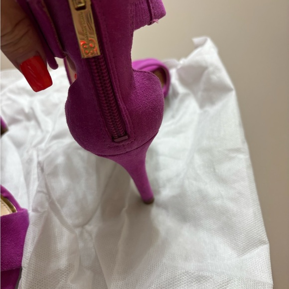 Jessica Simpson Vibrant Pink Strappy Heels - Picture 4 of 6